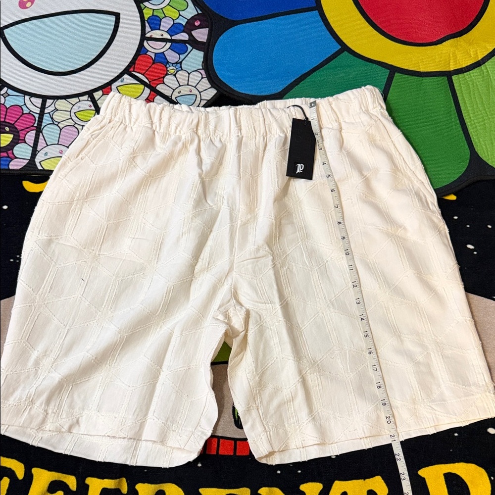 Left Point Shirt and Short Set - Picture 10 of 14